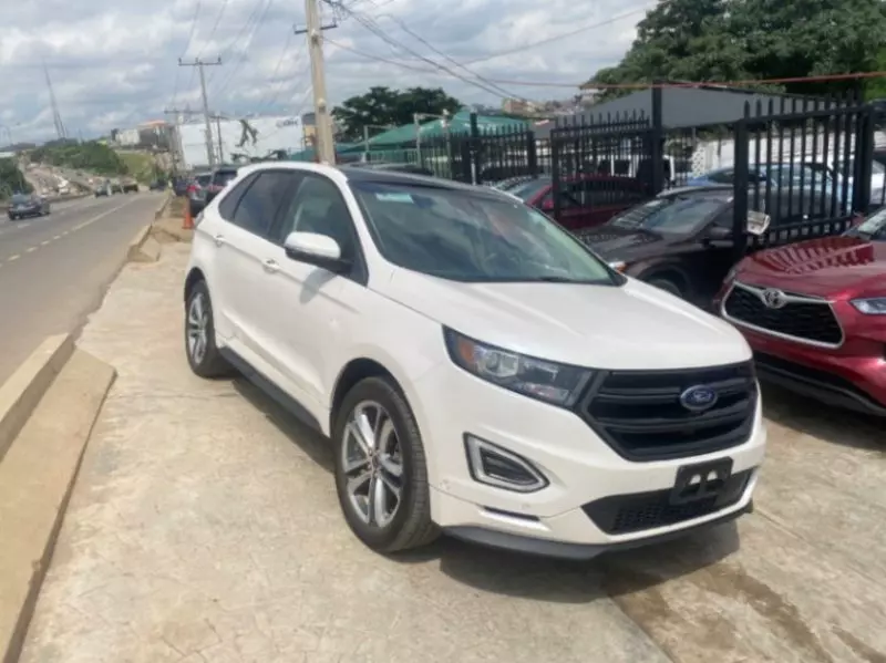 Ford Edge   - 2015