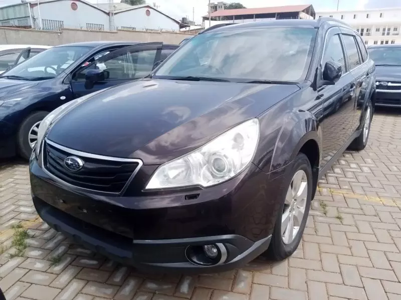 Subaru Outback   - 2012