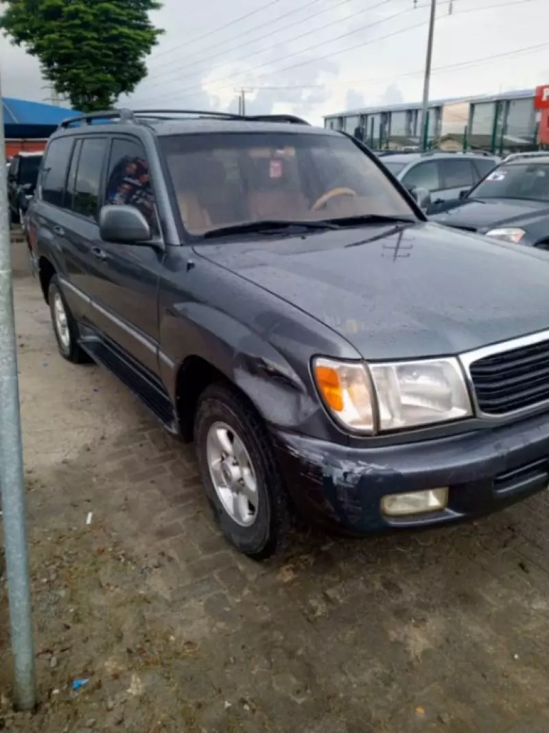 Toyota Land Cruiser   - 2000