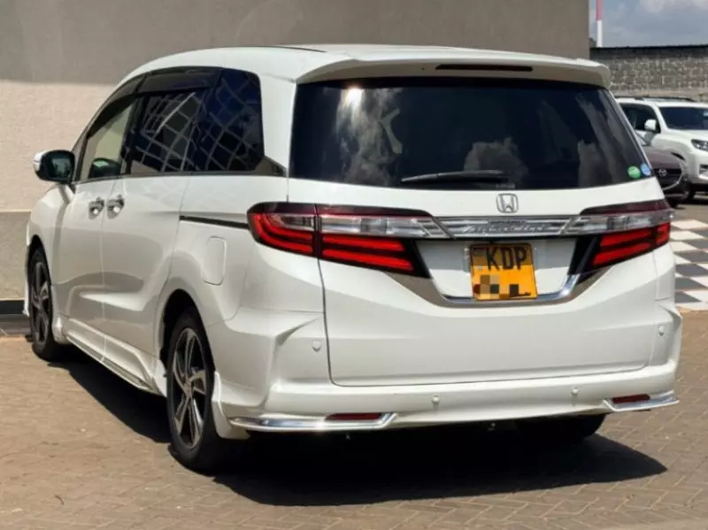 Honda Odyssey Absolute   - 2016