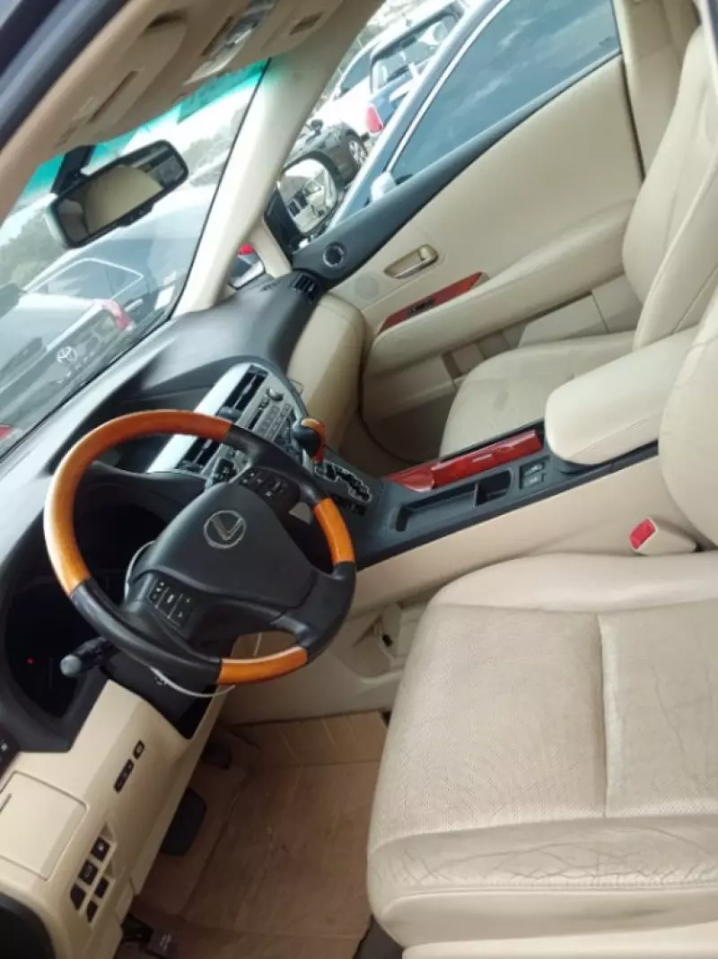 Lexus RX   - 2012