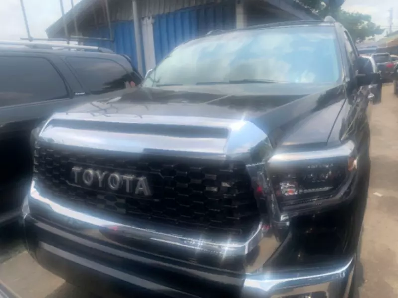 Toyota Sequoia   - 2018
