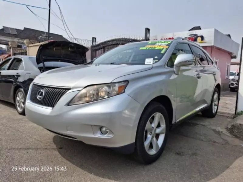 Lexus RX   - 2010