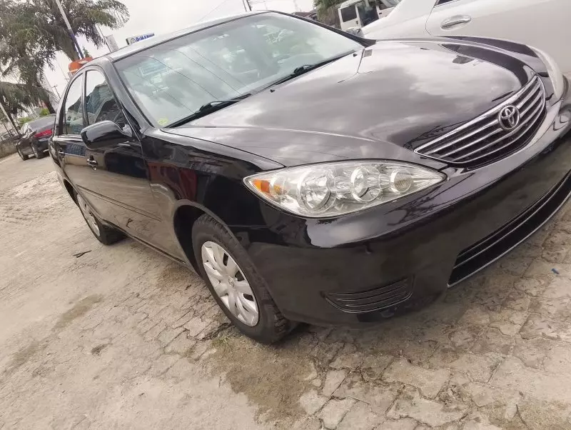 Toyota Camry   - 2006