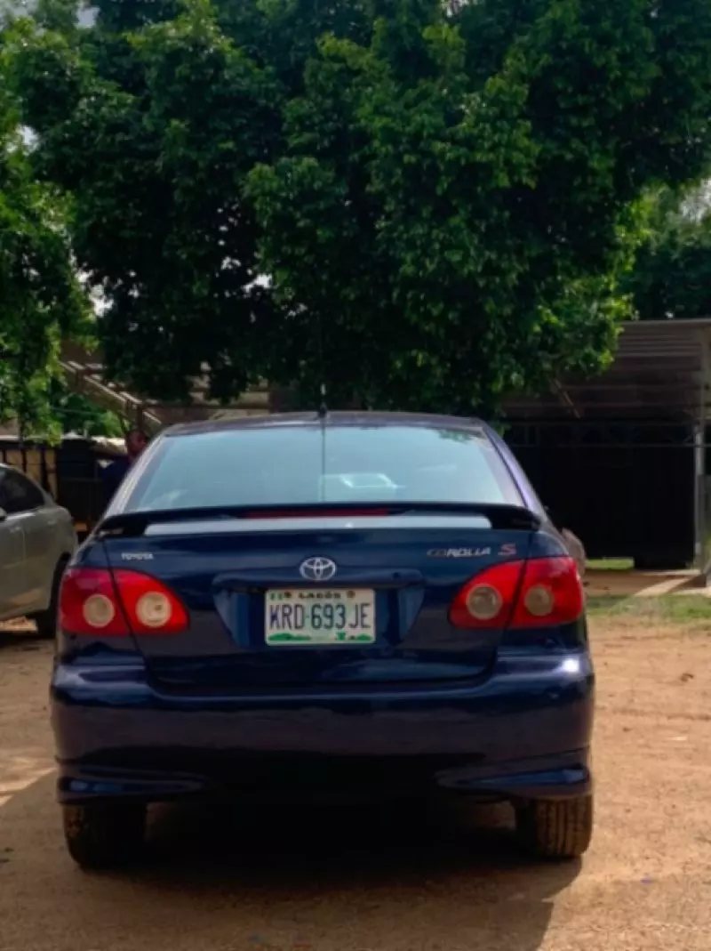 Toyota Corolla   - 2007