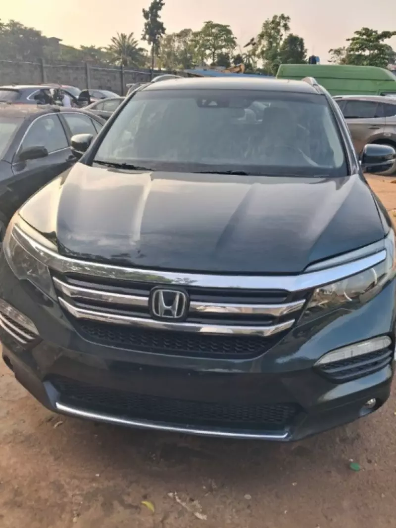 Honda Pilot   - 2018