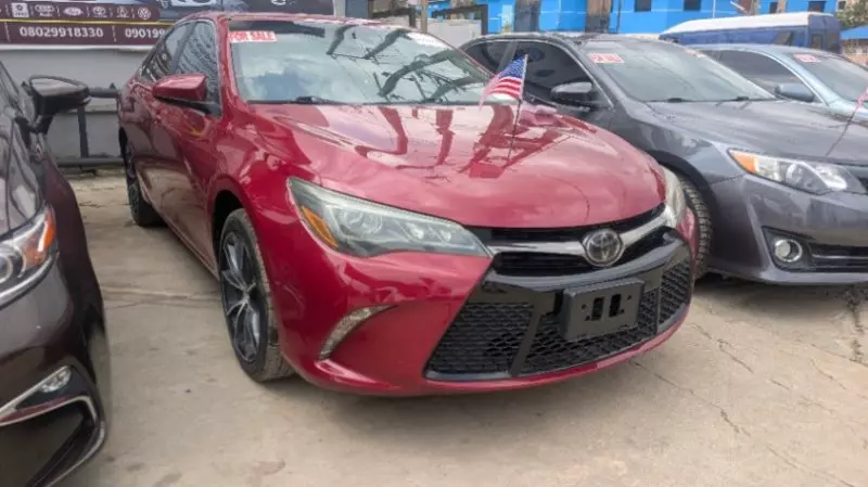 TOYOTA Camry   - 2015