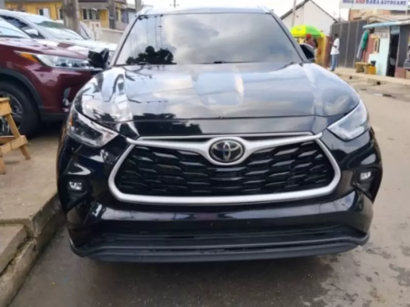 TOYOTA Highlander - 2021