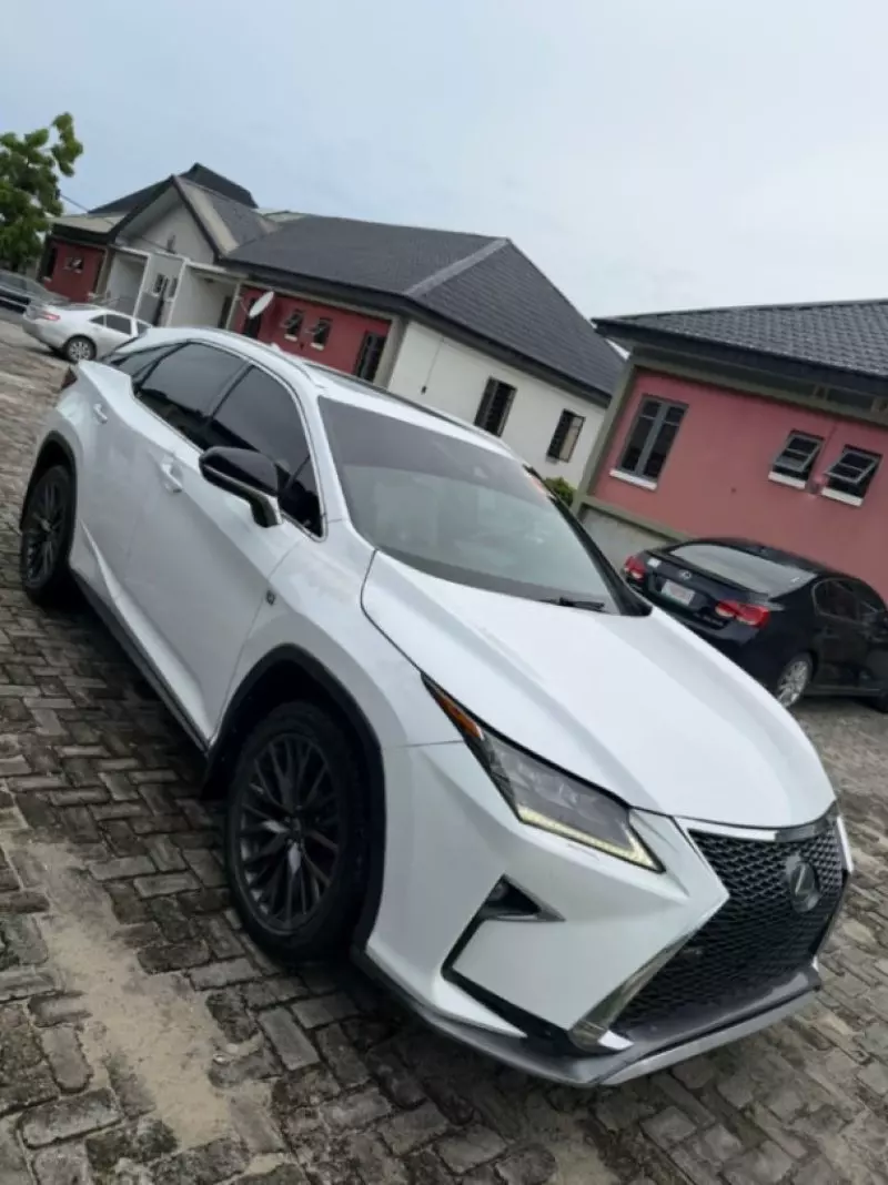 Lexus RS 350   - 2020