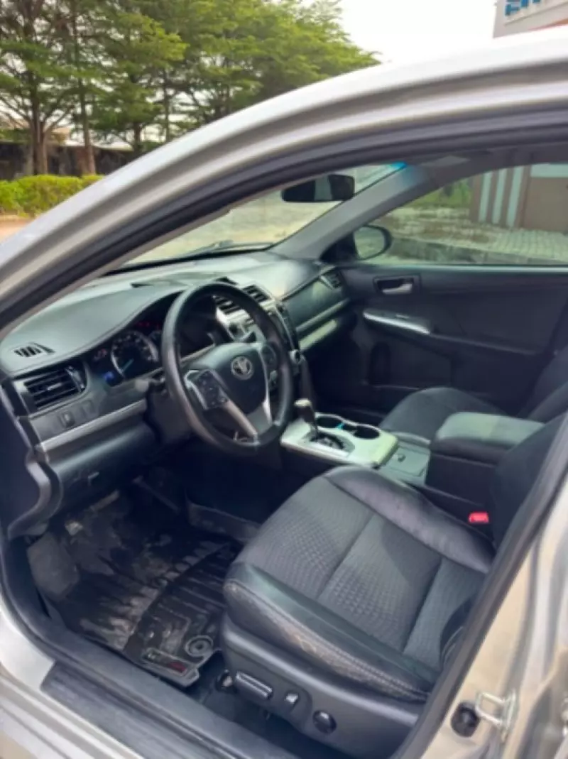 TOYOTA Camry   - 2012