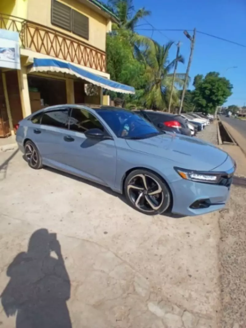 Honda Accord   - 2022