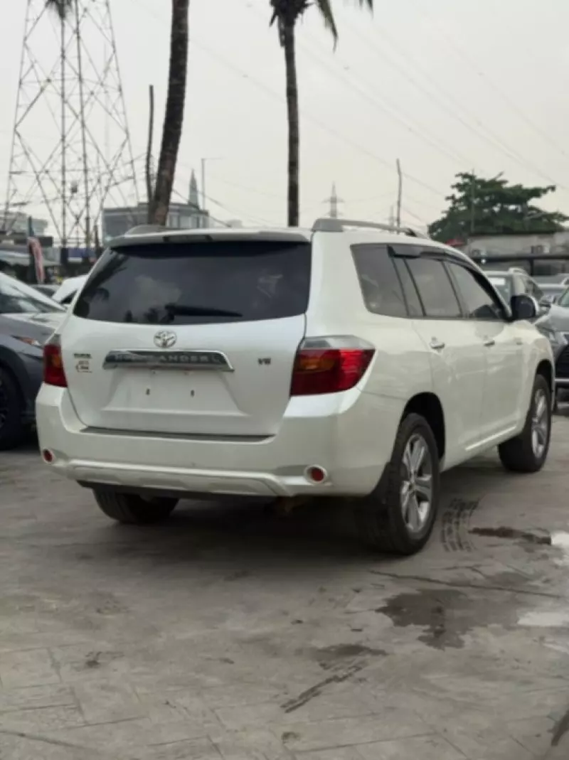 Toyota Highlander   - 2008
