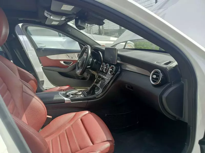 Mercedes-Benz C-Class - 2017