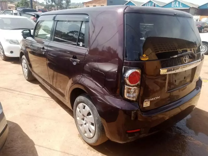 Toyota Rumion   - 2012