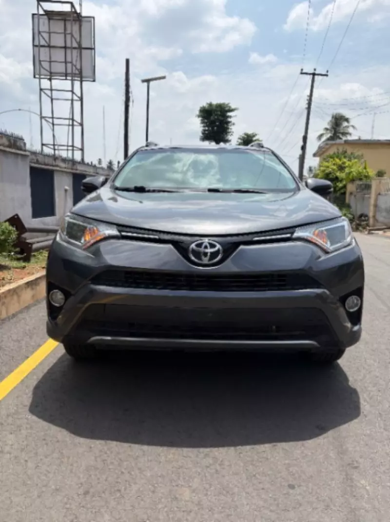 TOYOTA RAV4 - 2016