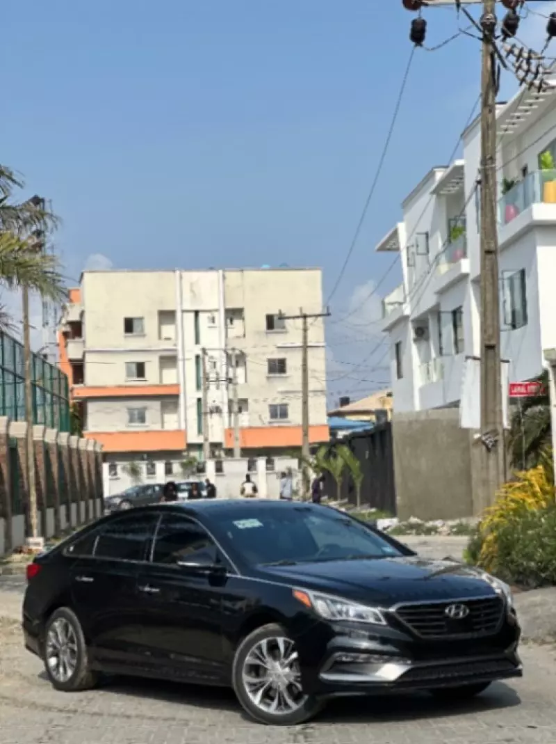 Hyundai Sonata   - 2015