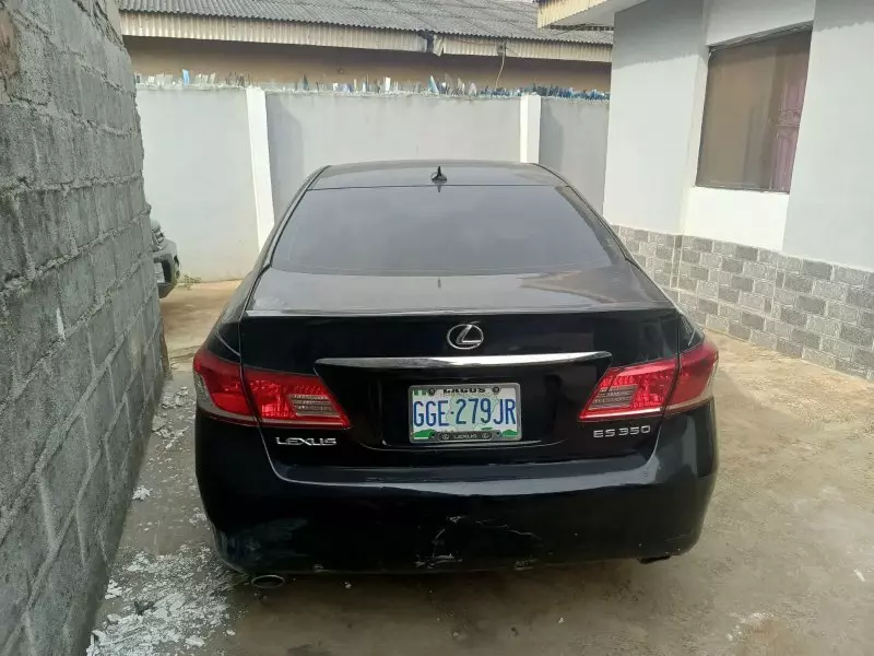 Lexus ES - 2010