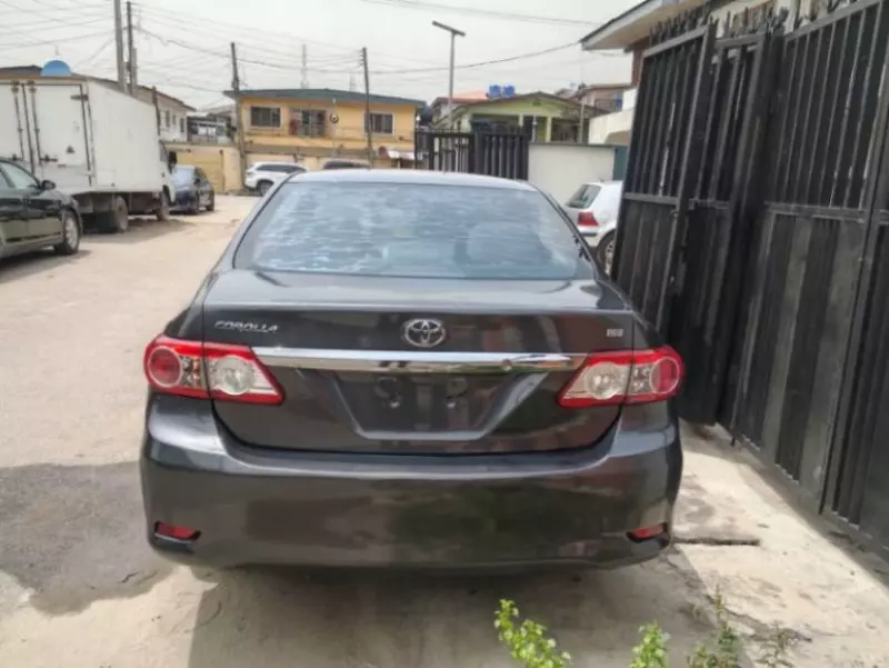 Toyota Corolla   - 2011