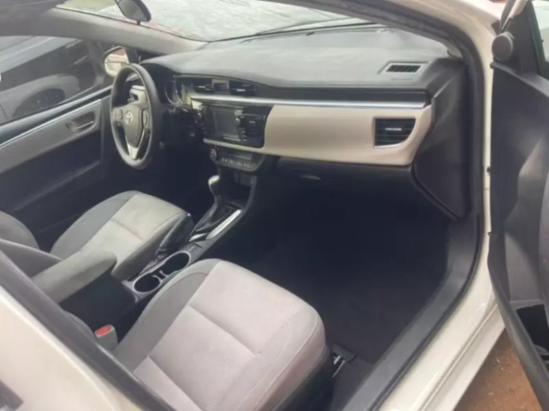 Toyota Corolla   - 2015