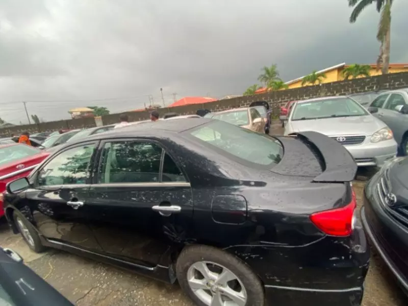 TOYOTA Corolla   - 2012