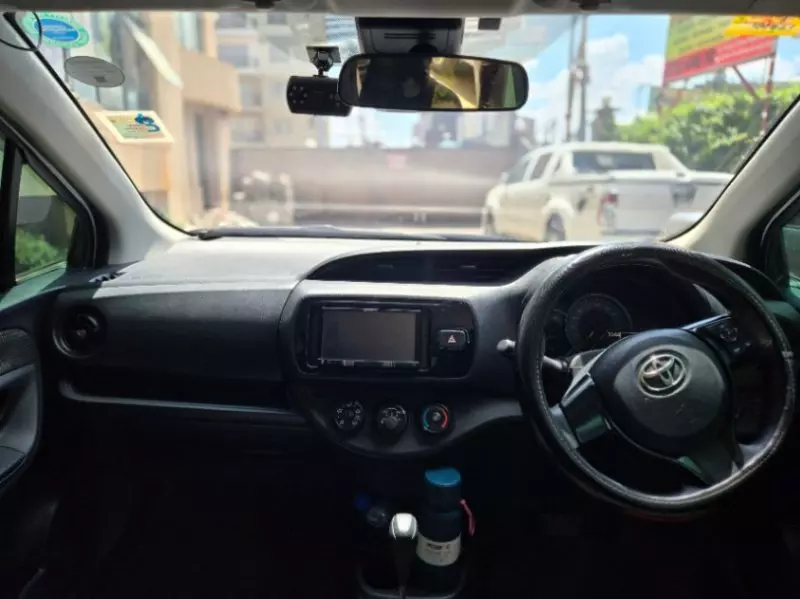 TOYOTA Vitz   - 2018