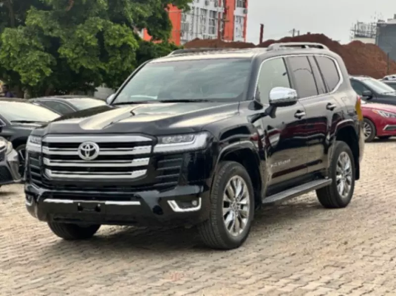 TOYOTA LANDCRUISER VXR   - 2026