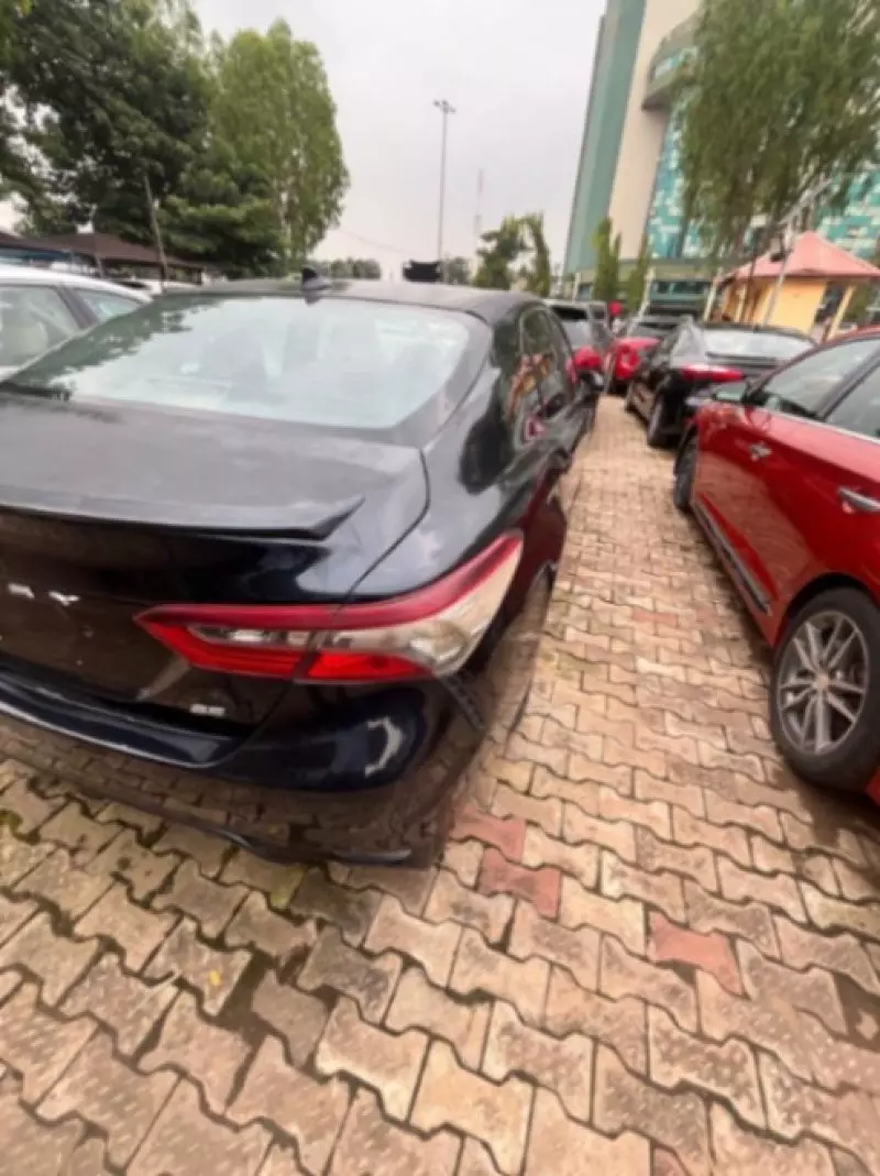 TOYOTA Camry   - 2021