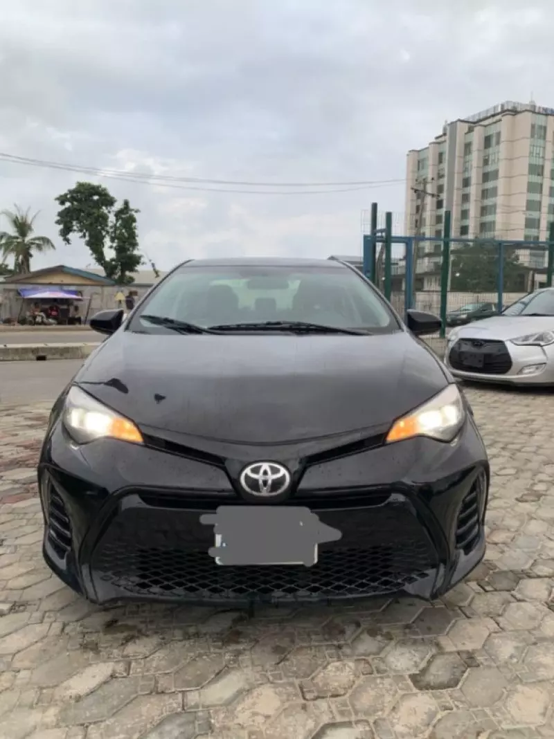 TOYOTA Corolla   - 2015