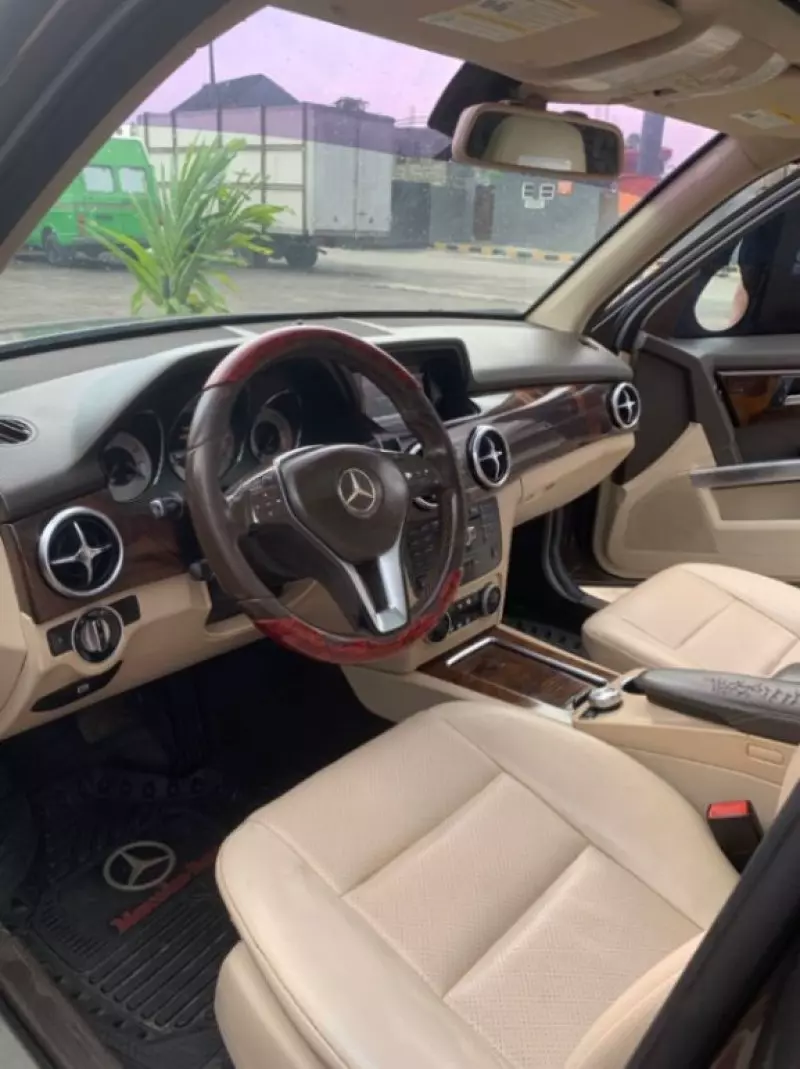 Mercedes-Benz GLK 350   - 2015