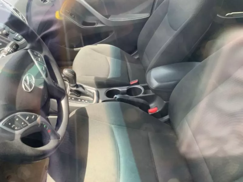 Hyundai Elantra   - 2015