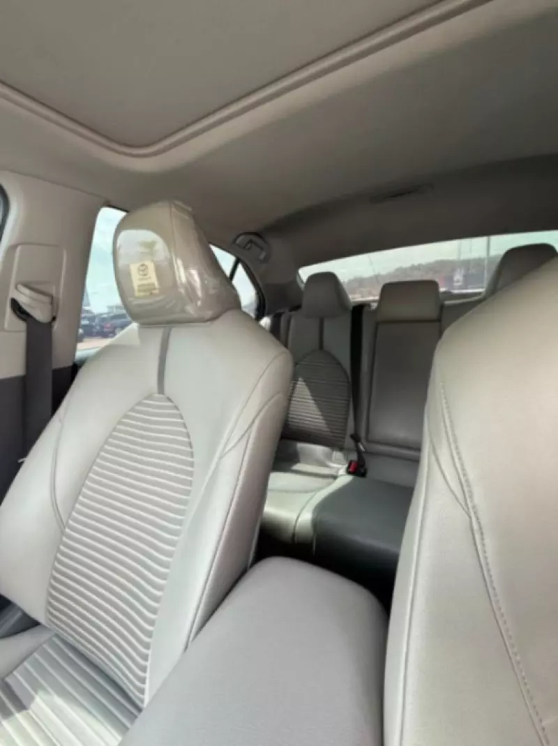 Toyota Camry   - 2018