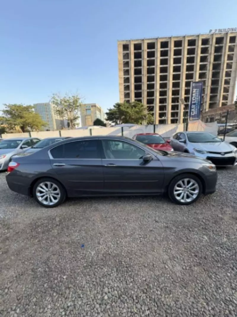 Honda Accord   - 2013
