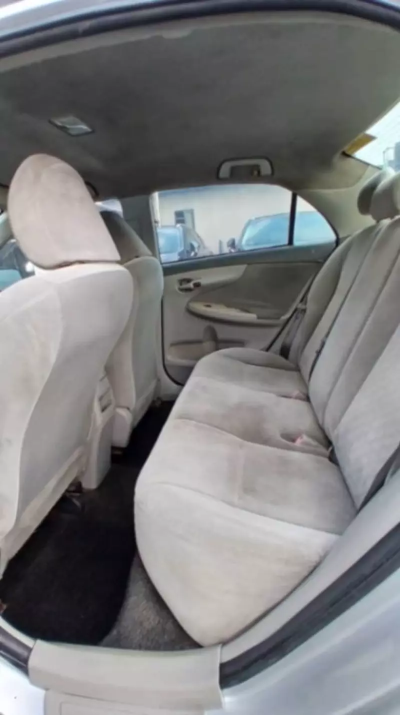 Toyota Corolla   - 2009