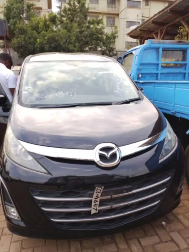 Mazda Biante   - 2013