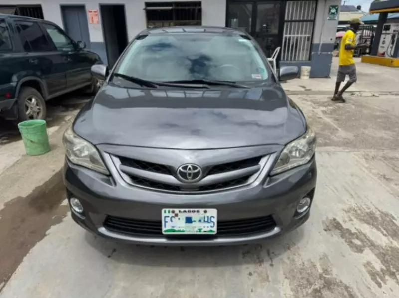 TOYOTA Corolla   - 2013