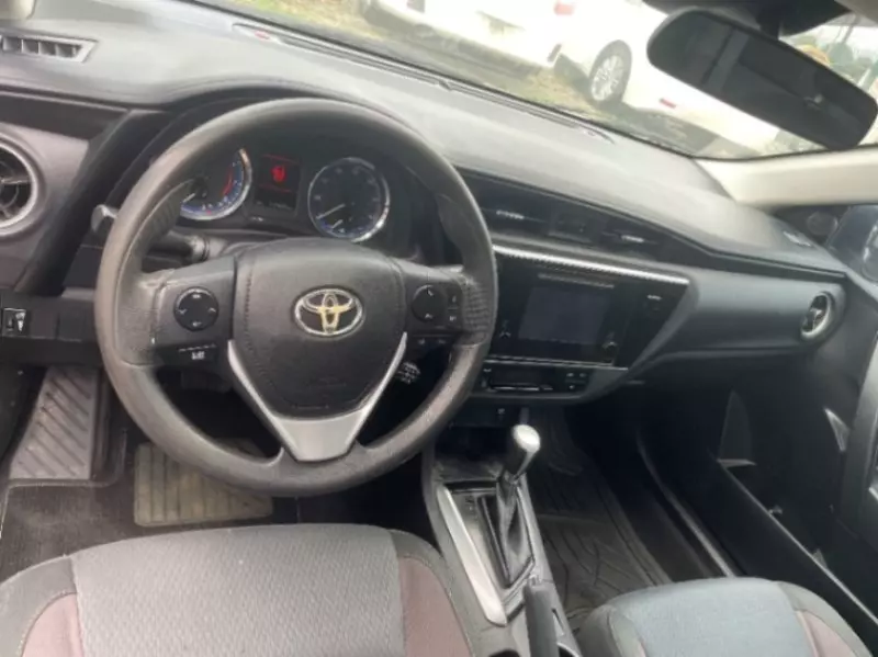 TOYOTA Corolla   - 2017