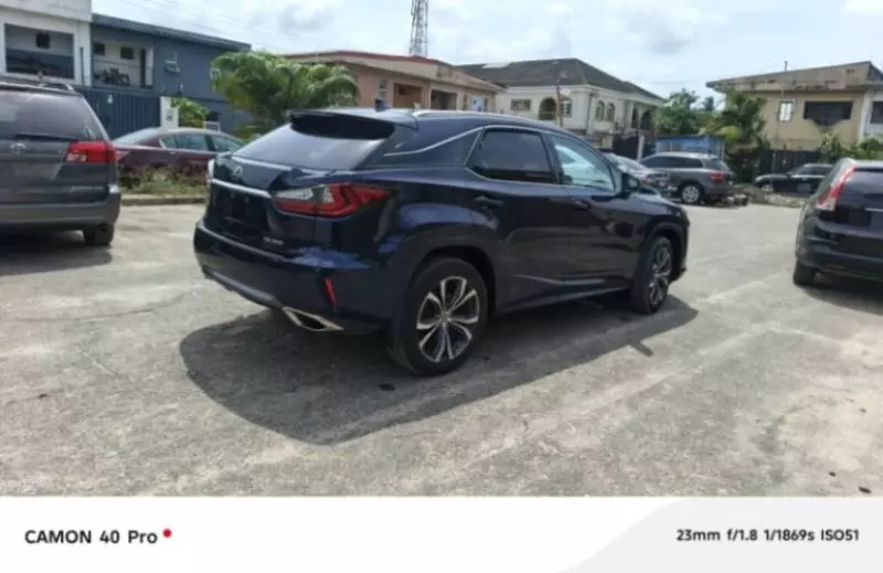 Lexus RX   - 2019