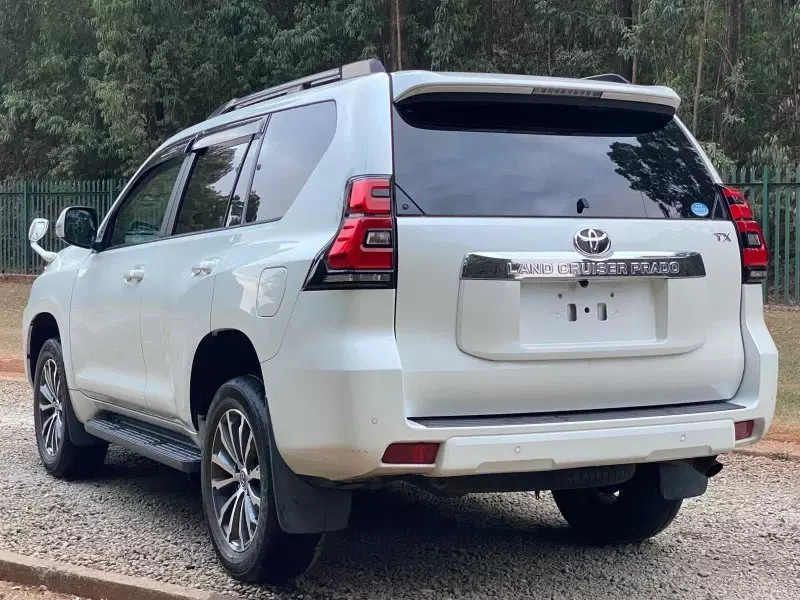 TOYOTA Landcruiser Prado - 2019