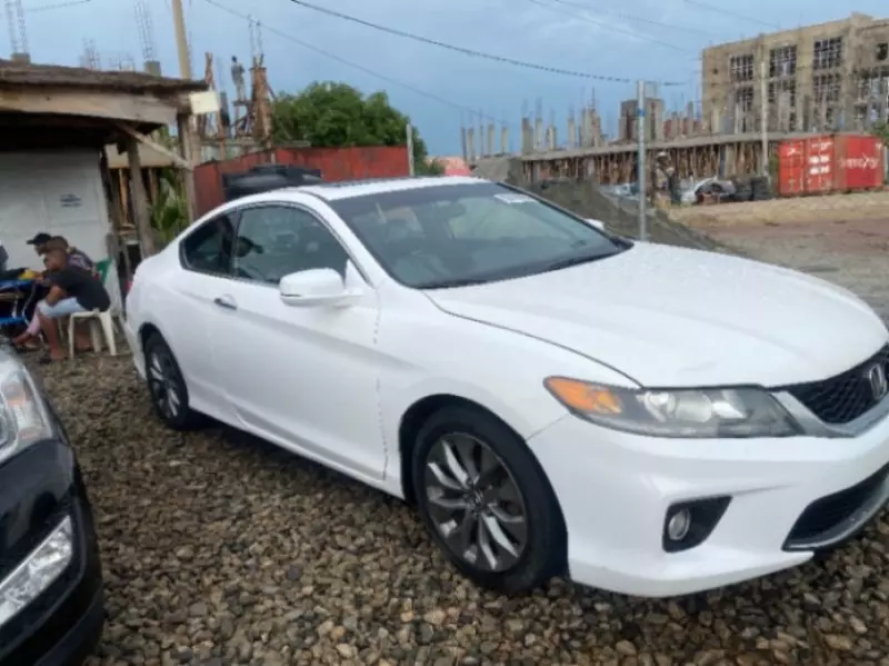 Honda Accord - 2013