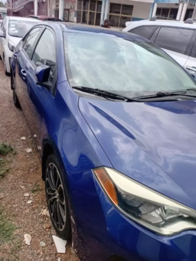 Toyota Corolla   - 2015