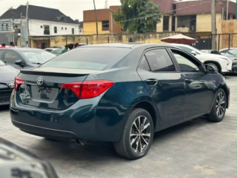 TOYOTA corolla   - 2017