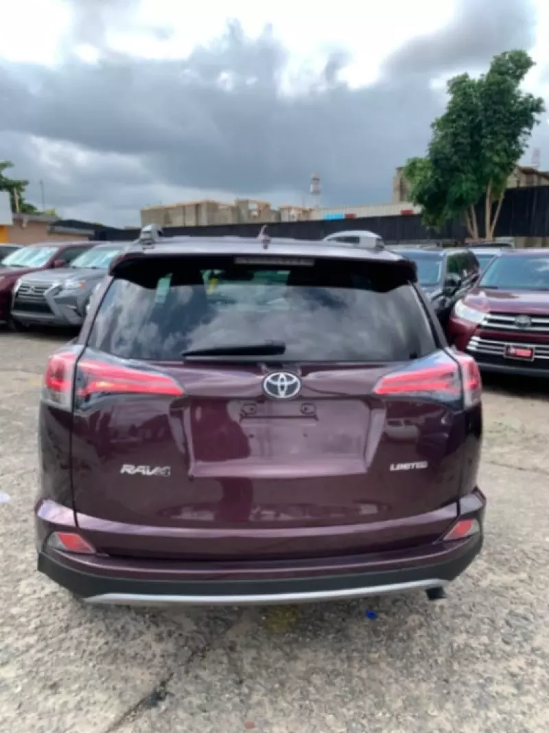 TOYOTA RAV 4   - 2018