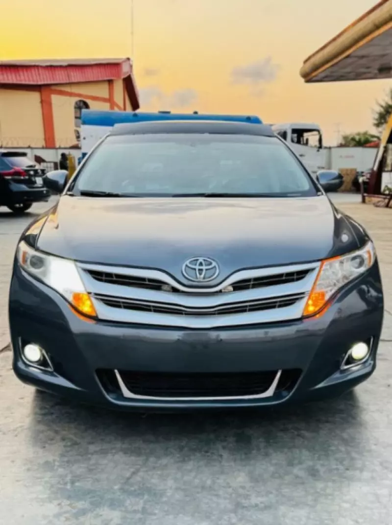 Toyota Venza - 2010