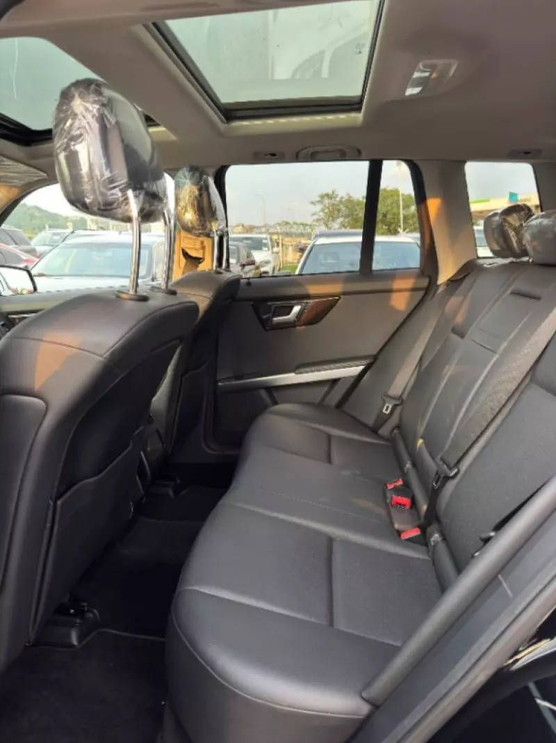 Mercedes-Benz GLK 300   - 2015
