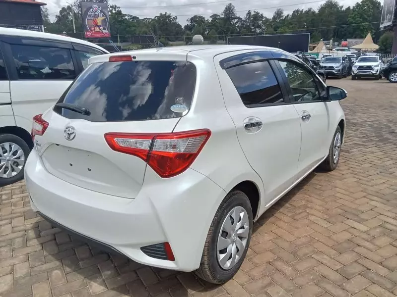 Toyota Vitz   - 2019