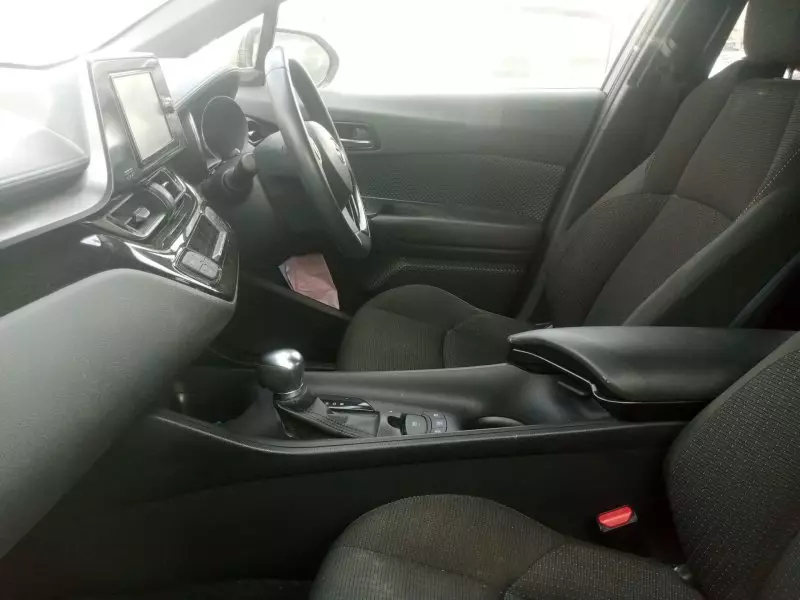 Toyota CH-R   - 2018