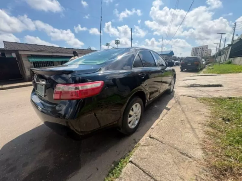 TOYOTA Camry   - 2009
