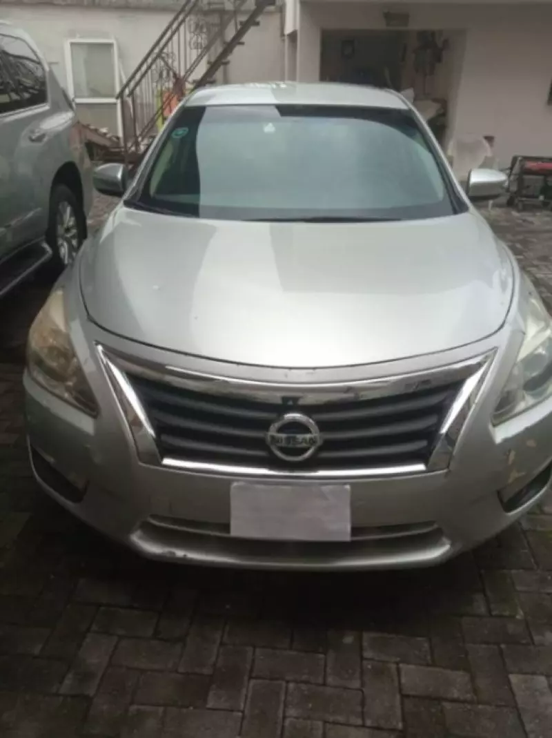 Nissan Altima   - 2014