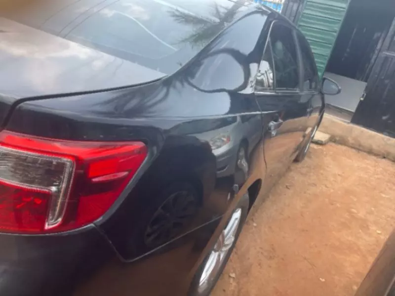 Toyota Camry   - 2014