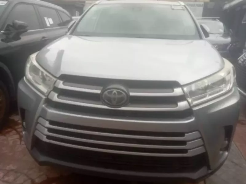 TOYOTA Highlander   - 2017